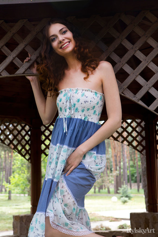 Лидия, 21